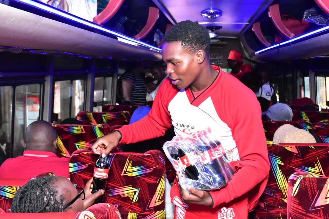 How Coke Cans Sparked Laughter, Friendship, and Selfies on the Road to Isebania How Coke Cans Sparked Laughter, Friendship, and Selfies on the Road to Isebania