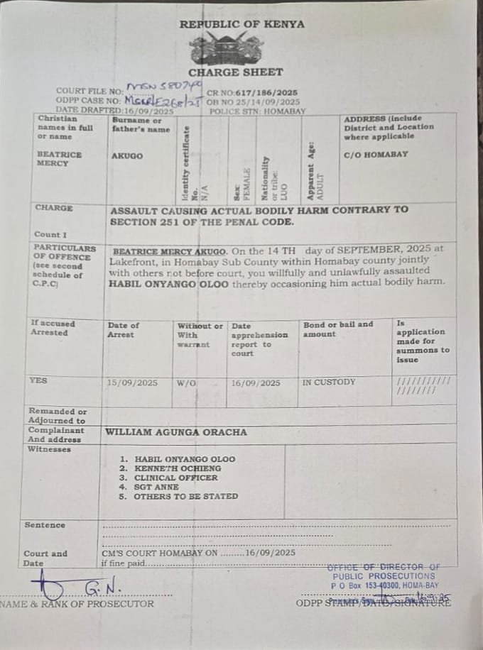 “Beaten journalist” cry foul over charge sheet as colleagues protest to commandant “Beaten journalist” cry foul over charge sheet as colleagues protest to commandant