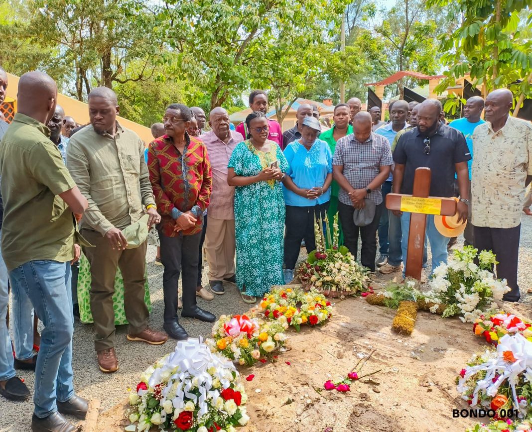 Raila’s unending visits, in life and death, Kango the new pilgrimage Raila’s unending visits, in life and death, Kango the new pilgrimage