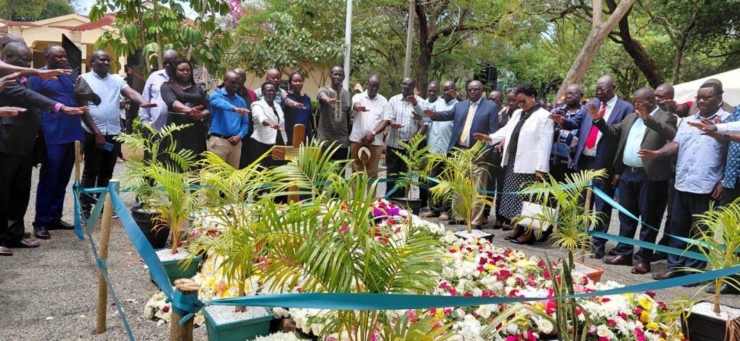 PILGRIMAGE TO RAILA’S GRAVE DEFINES A NATION’S SOUL PILGRIMAGE TO RAILA’S GRAVE DEFINES A NATION’S SOUL