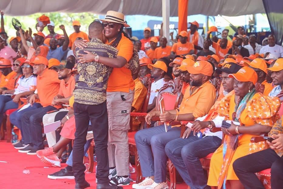 Winnie playing Raila’s secret card: Let the people decide — who will blink first, leftist or rightist? Winnie playing Raila’s secret card: Let the people decide — who will blink first, leftist or rightist?