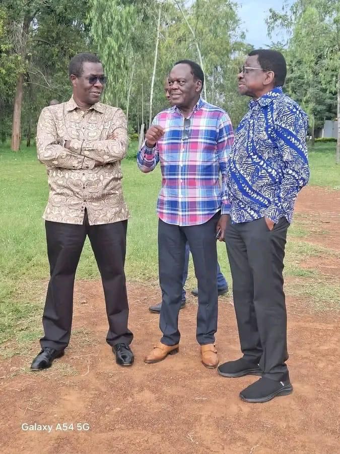 Defiant Orengo in Usenge for the Launch of Sh500M Pier; Meets with Rivals Defiant Orengo in Usenge for the Launch of Sh500M Pier; Meets with Rivals